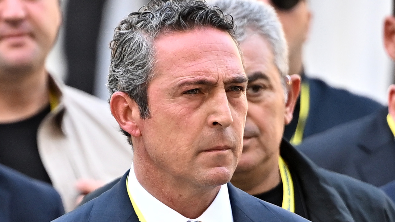 ali-koctan-derbi-oncesi-parali-trollere-1-milyon-dolar-h1740402500-2cf3b0.png
